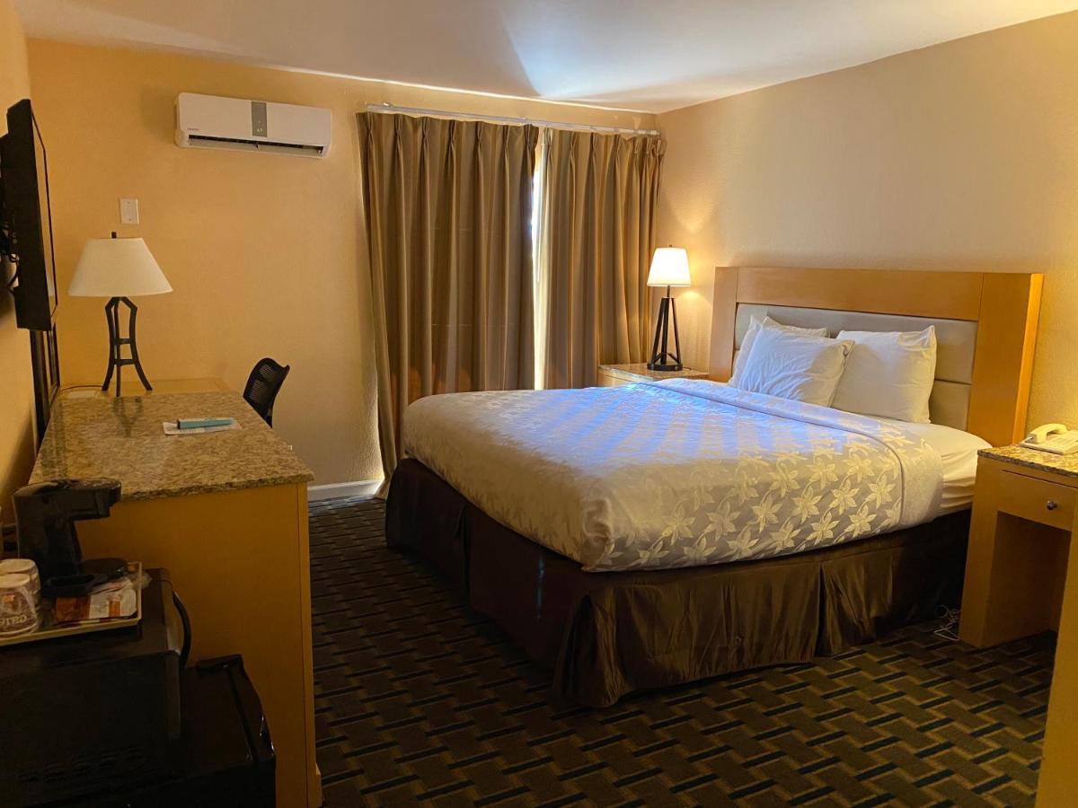 The Lemon Tree Hotel Анахайм Екстериор снимка
